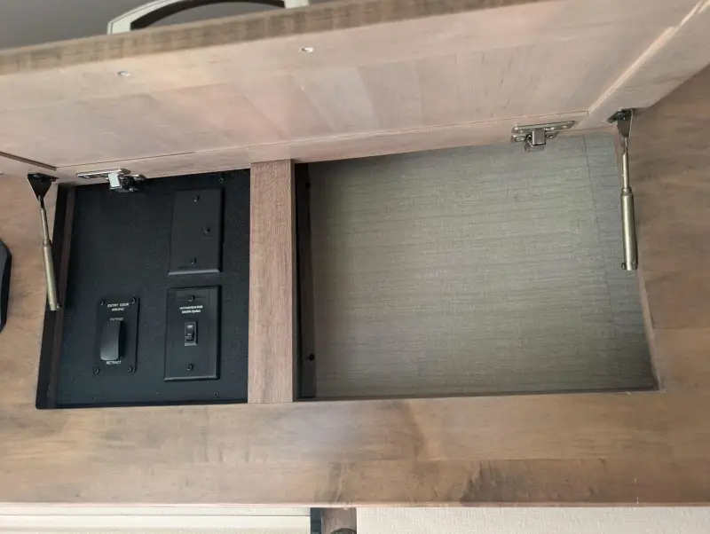2019 Jayco Embark 37MB photo 142