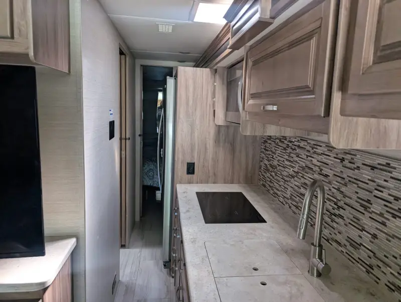 2019 Jayco Embark 37MB photo 175