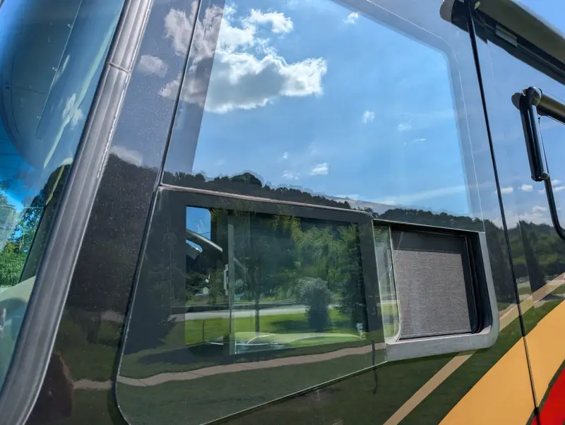 2019 Jayco Embark 37MB photo 64