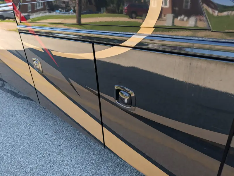 2019 Jayco Embark 37MB photo 68