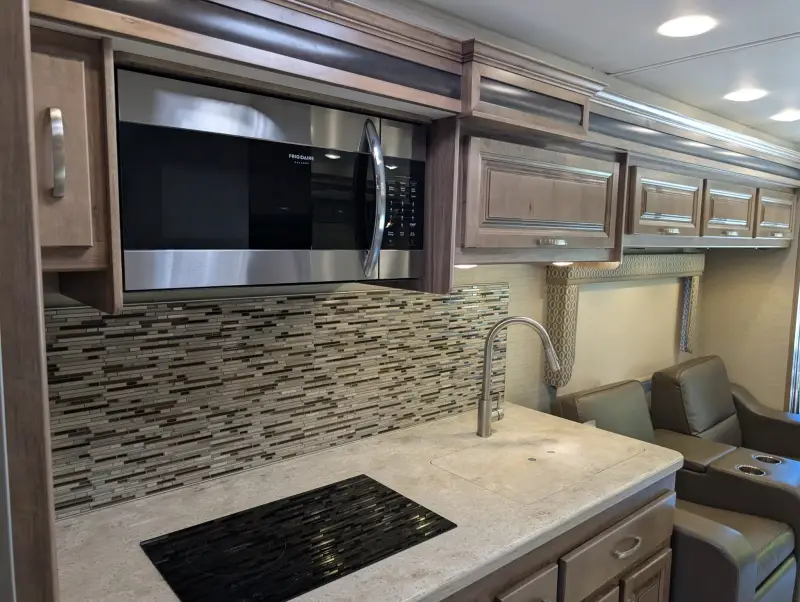 2019 Jayco Embark 37MB photo 169
