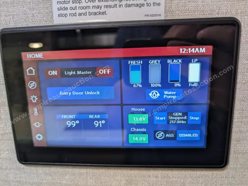 2019 Jayco Embark 37MB photo 138