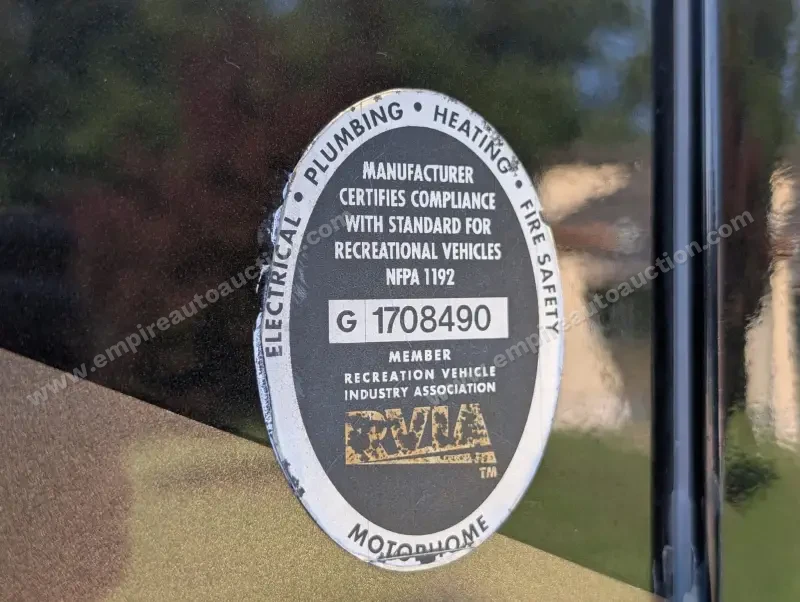 2019 Jayco Embark 37MB photo 301