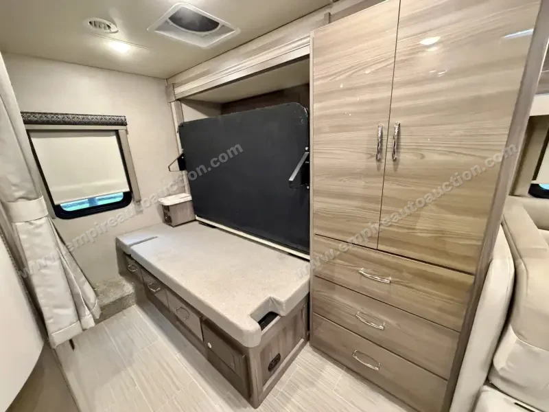 2021 Thor Motor Coach Tiburon 24TT photo 84