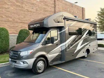 2021 Thor Motor Coach Tiburon 24TT