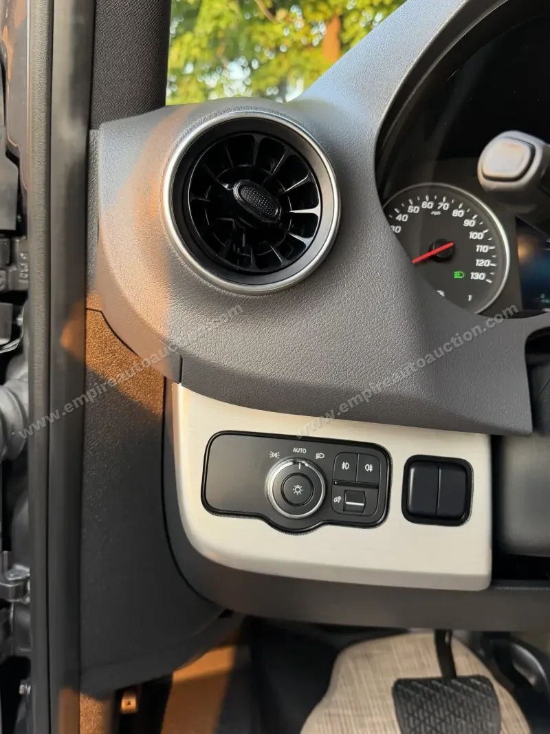 2021 Thor Motor Coach Tiburon 24TT photo 45