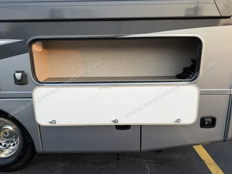 2021 Thor Motor Coach Tiburon 24TT photo 24