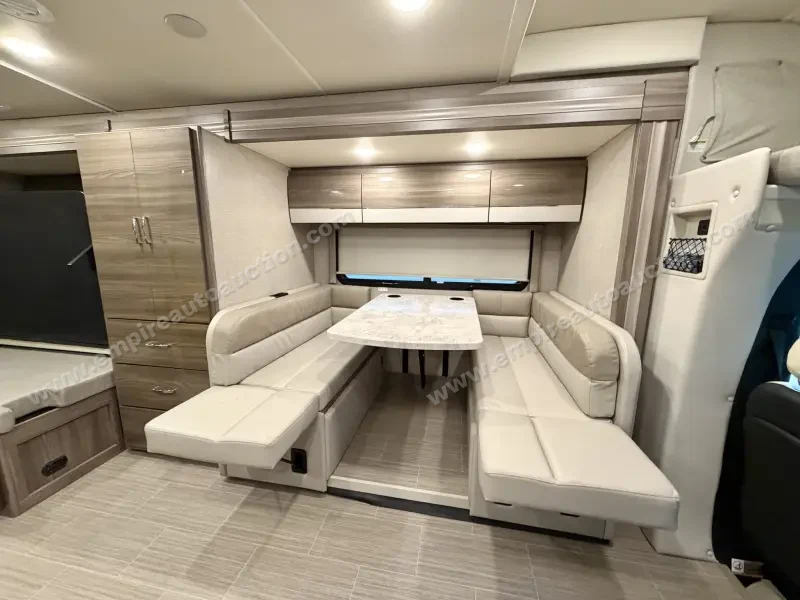2021 Thor Motor Coach Tiburon 24TT photo 98