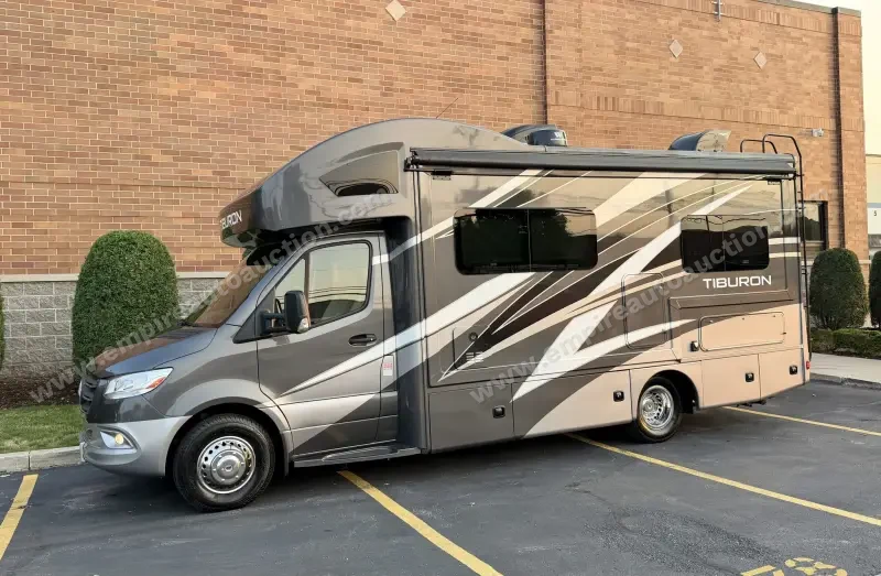 2021 Thor Motor Coach Tiburon 24TT photo 6