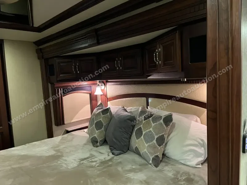 2012 American Eagle 45T Motorcoach photo 62