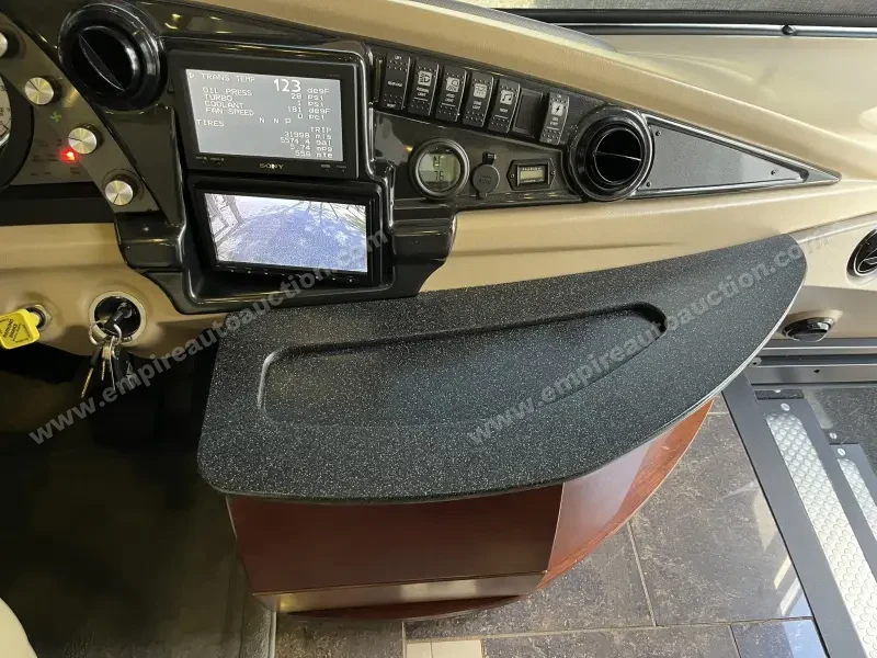 2012 American Eagle 45T Motorcoach photo 40