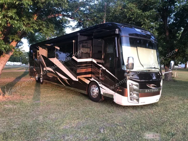 2018 Entegra Anthem 44A Motorcoach photo 194