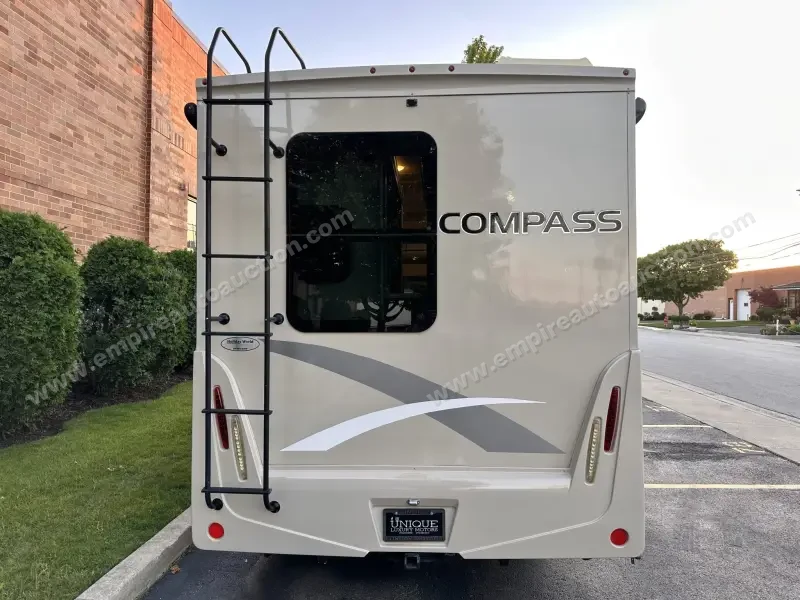 2018 Thor Motor Coach Compass 23TB photo 15