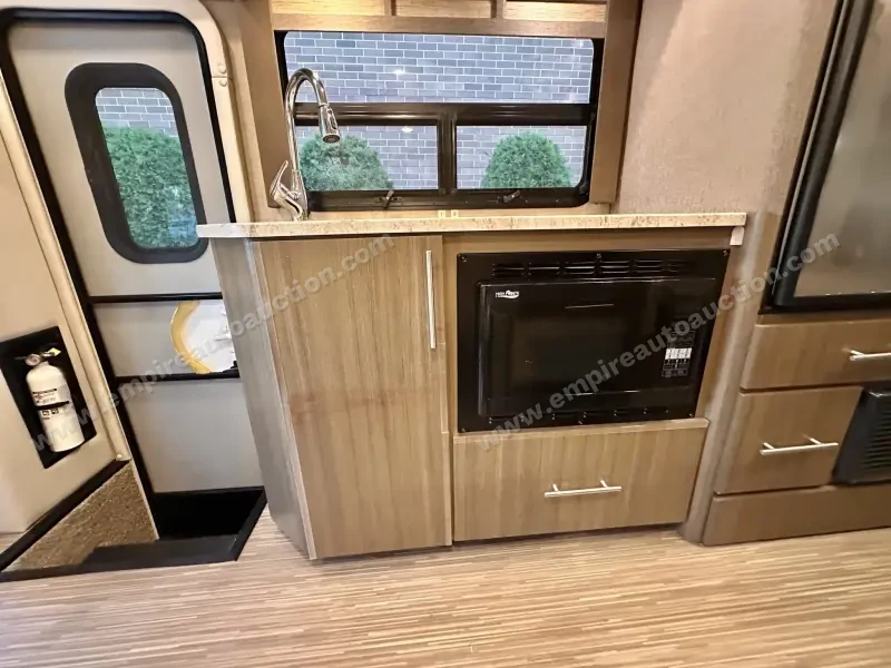2018 Thor Motor Coach Compass 23TB photo 105