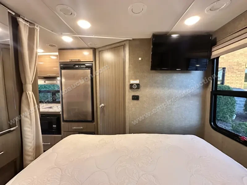 2018 Thor Motor Coach Compass 23TB photo 133