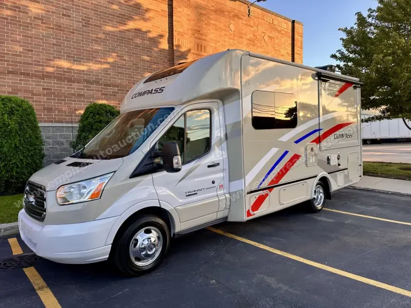 2018 Thor Motor Coach Compass 23TB photo 4