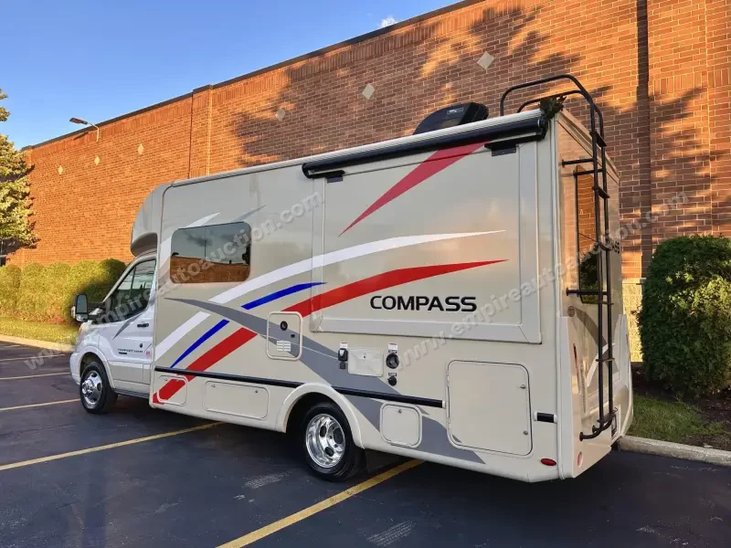 2018 Thor Motor Coach Compass 23TB photo 17