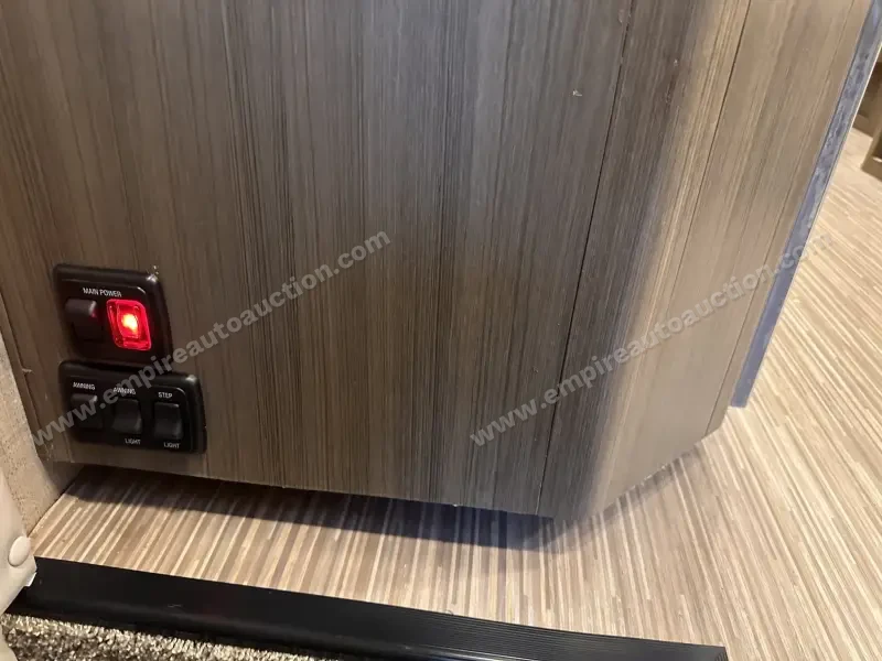 2018 Thor Motor Coach Compass 23TB photo 109