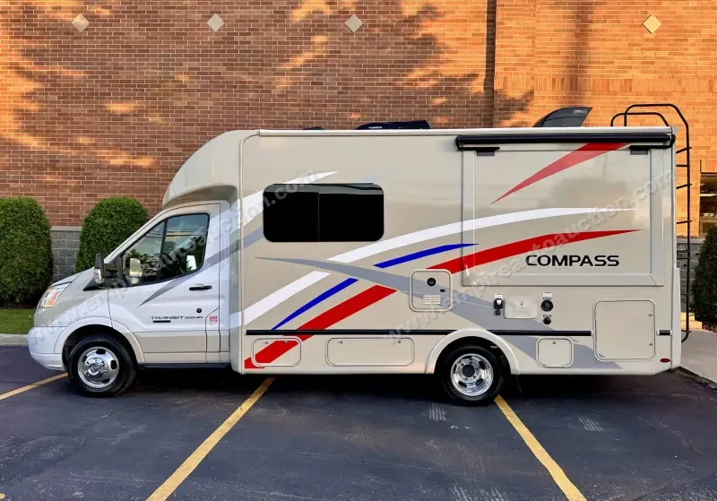 2018 Thor Motor Coach Compass 23TB photo 19