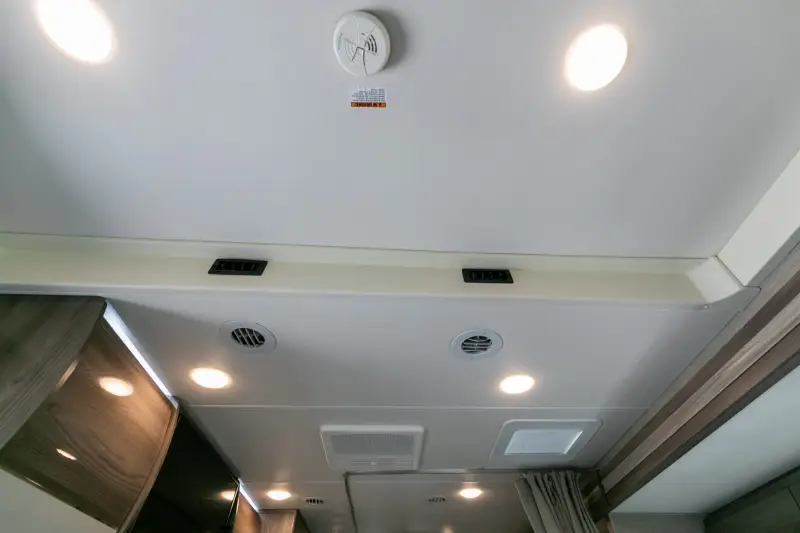 2023 Thor Motor Coach Tiburon 24FB photo 148