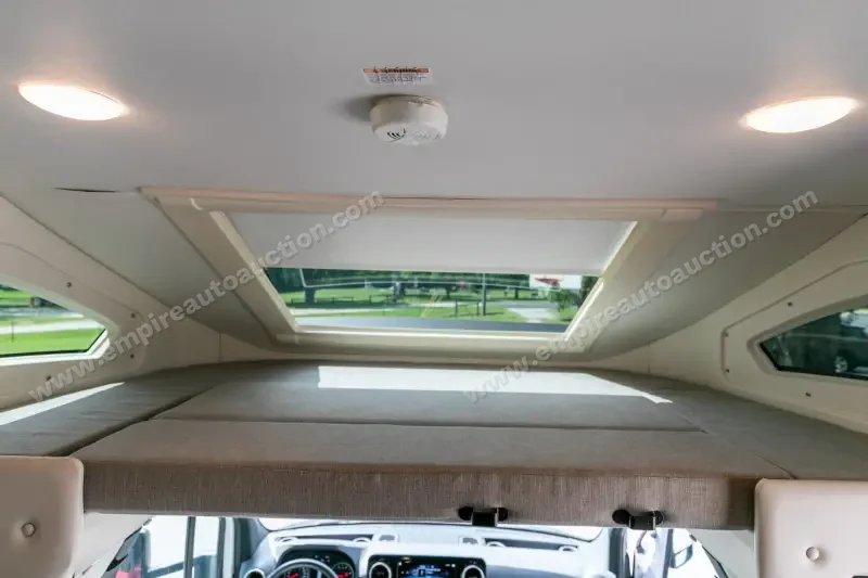 2023 Thor Motor Coach Tiburon 24FB photo 150