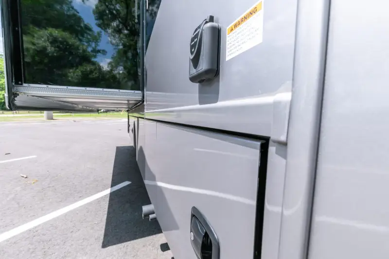 2023 Thor Motor Coach Tiburon 24FB photo 55