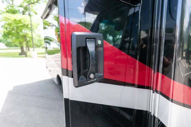 2023 Thor Motor Coach Tiburon 24FB photo 78