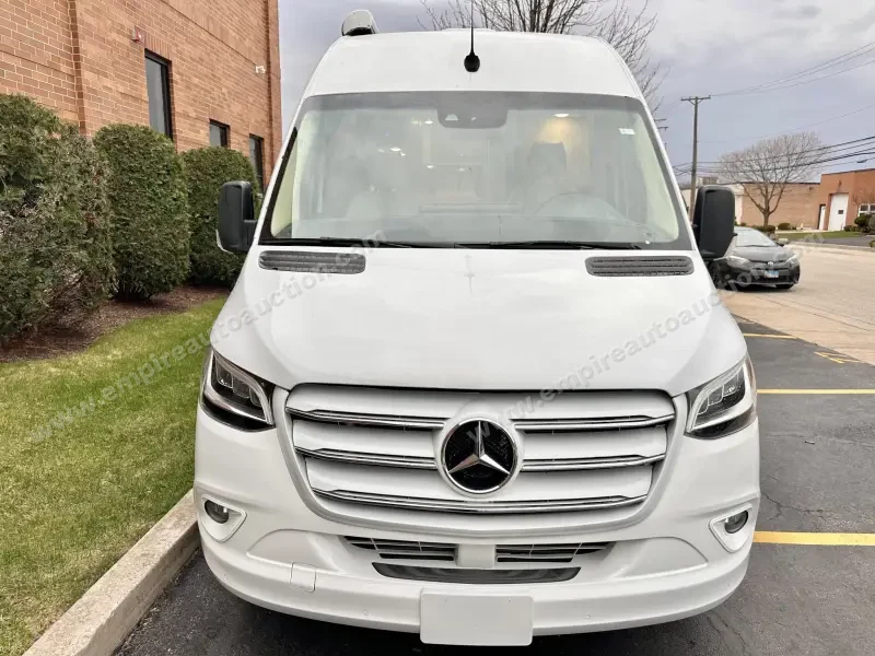2021 Midwest Automotive Designs Passage RV photo 11