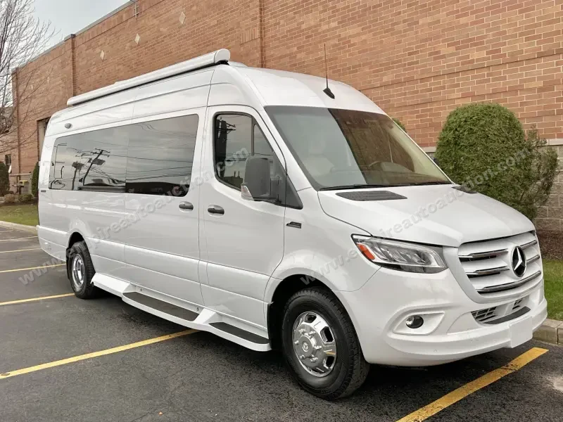2021 Midwest Automotive Designs Passage RV photo 10
