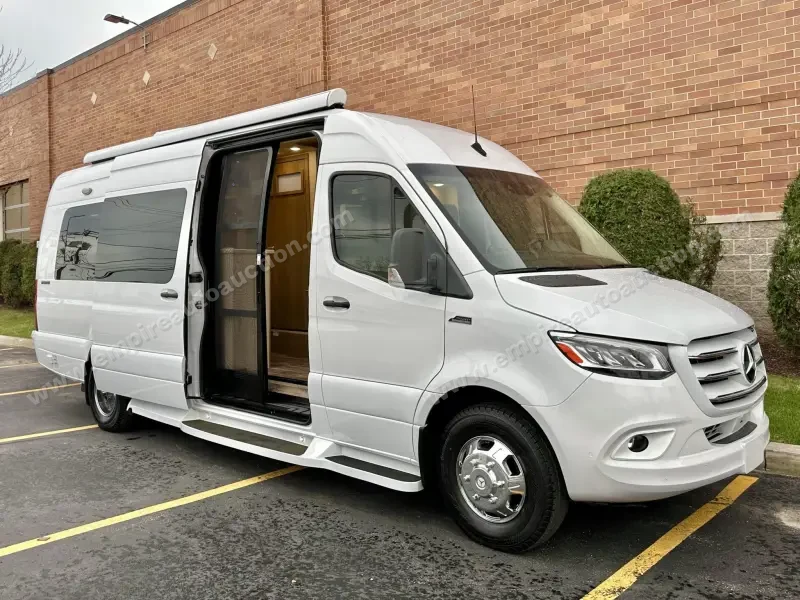 2021 Midwest Automotive Designs Passage RV photo 15