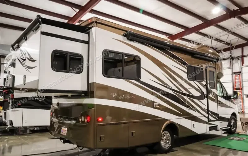 2018 Tiffin Wayfarer photo 12