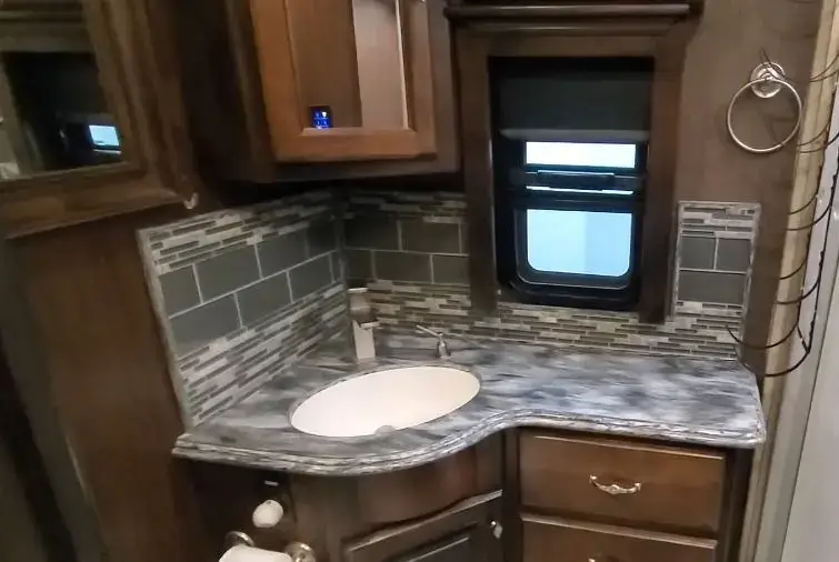 2016 Tiffin Phaeton 40 QKH photo 14