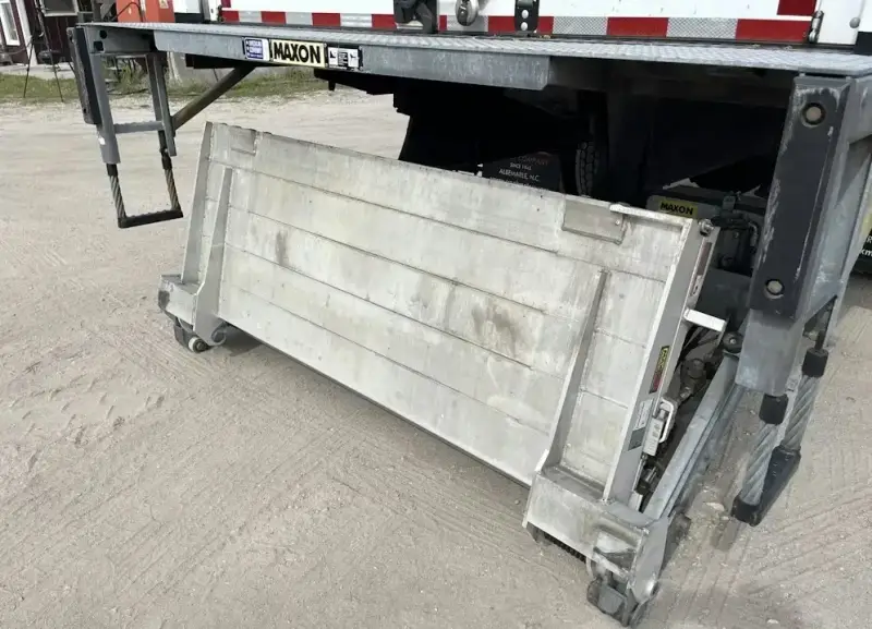 2022 Freightliner M2 photo 30