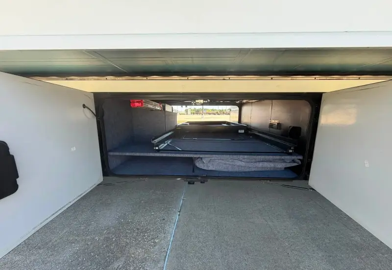 2016 Winnebago Tour 42QD photo 65