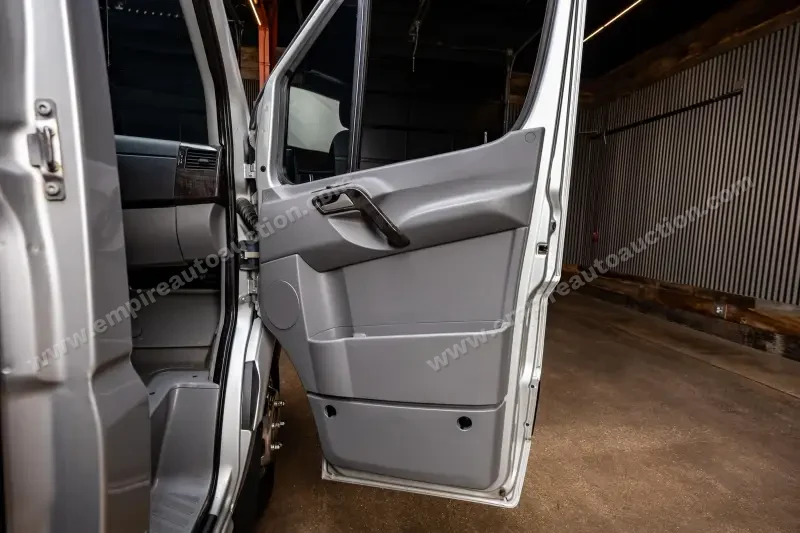 2015 Mercedes-Benz Sprinter 3500 Cargo Airstream Interstate photo 44