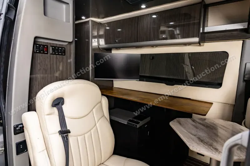 2015 Mercedes-Benz Sprinter 3500 Cargo Airstream Interstate photo 27