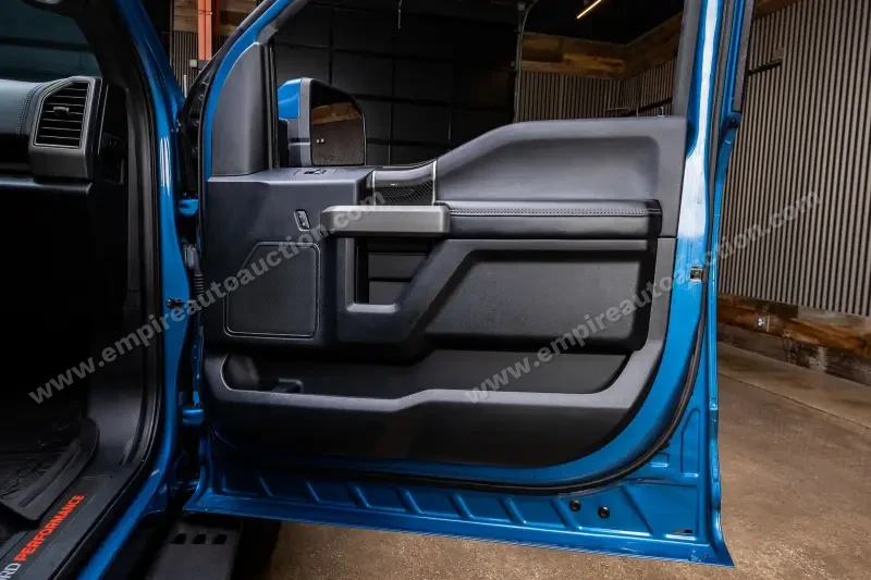 2021 Ford F-150 Raptor photo 32