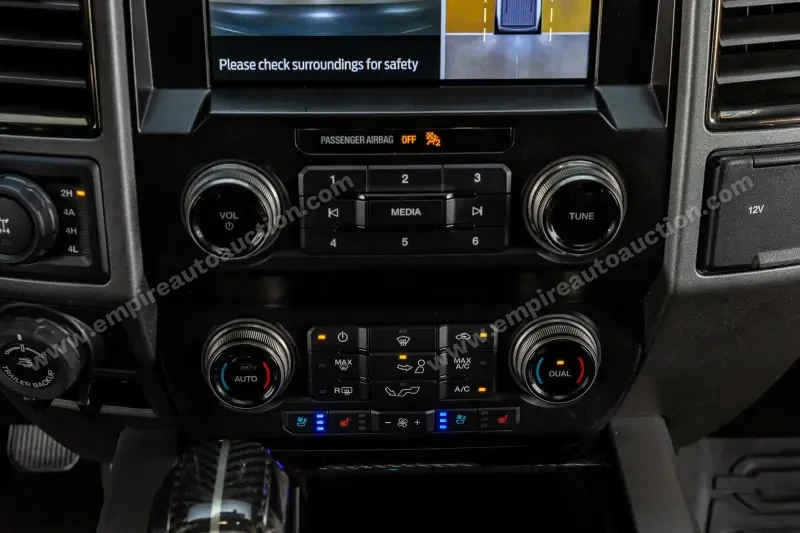 2021 Ford F-150 Raptor photo 21