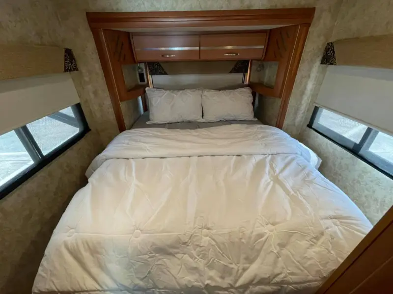 2014 Winnebago View 24g photo 16