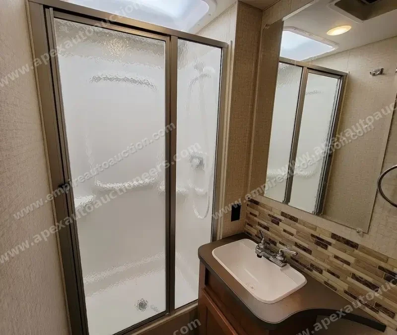 2017 Winnebago Minnie Winnie 22R photo 14