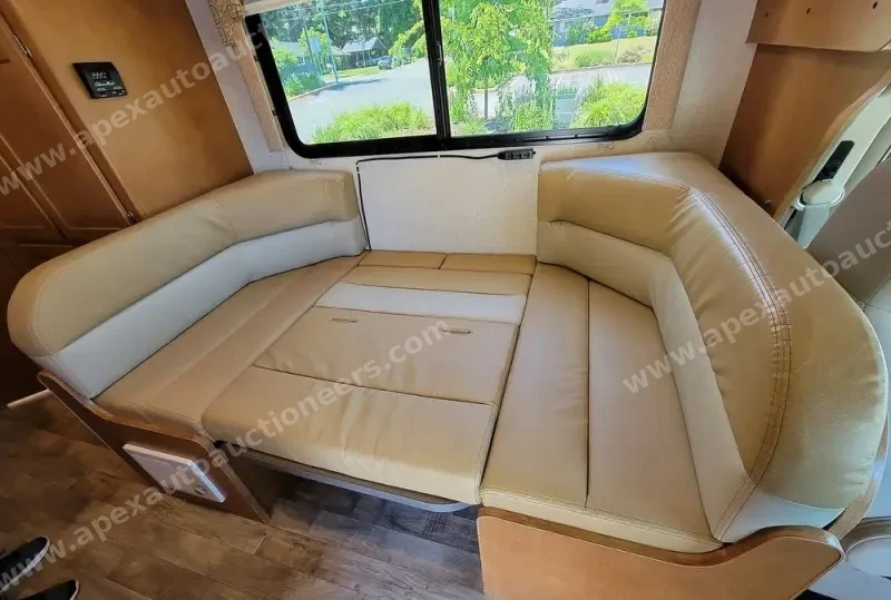 2017 Winnebago Minnie Winnie 22R photo 20