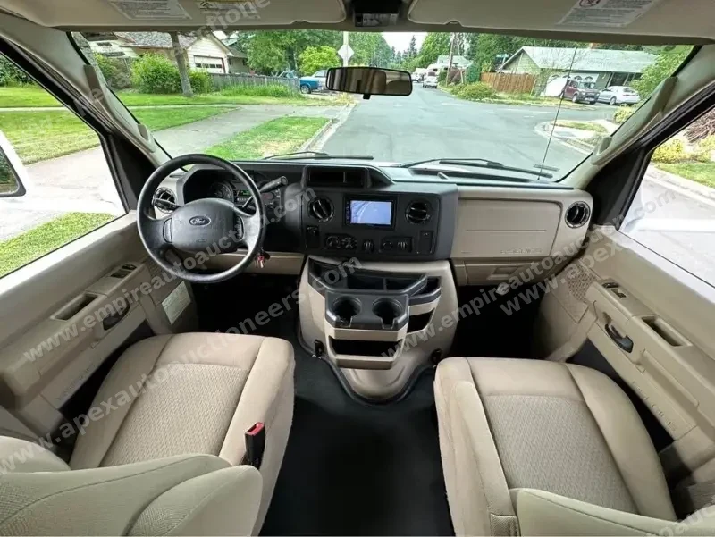 2017 Winnebago Minnie Winnie 22R photo 10