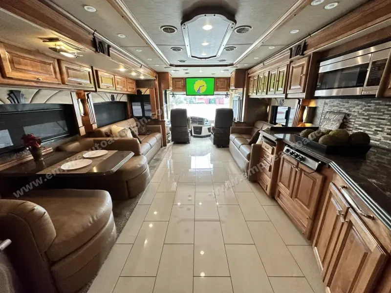 2015 Tiffin Phaeton 40QBH photo 29