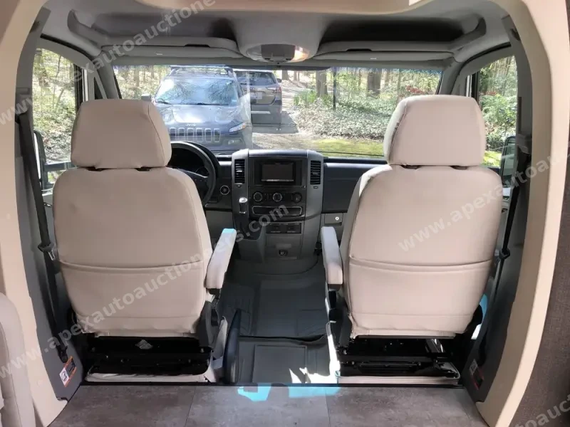 2015 Winnebago View Profile 24V photo 21