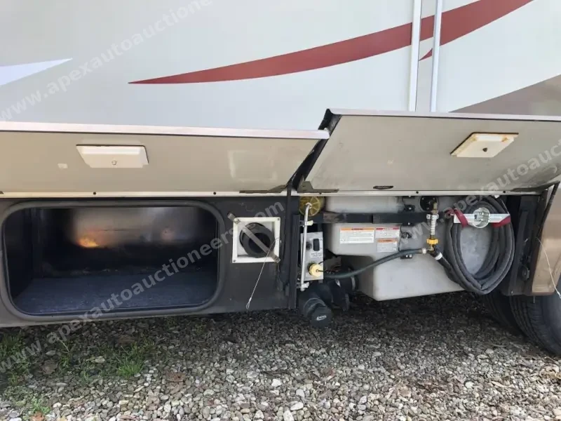 2015 Winnebago View Profile 24V photo 25