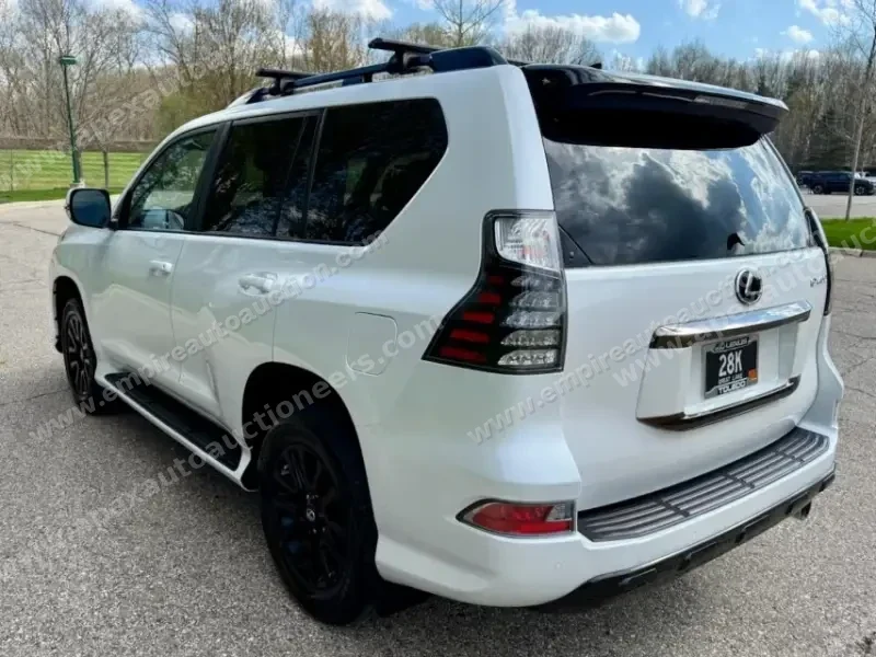 2023 Lexus GX 460 Sport photo 13